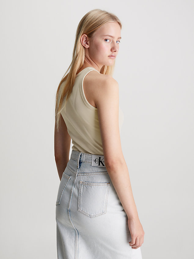white dopasowany top bez rękawów z monogramem dla kobiety - calvin klein jeans