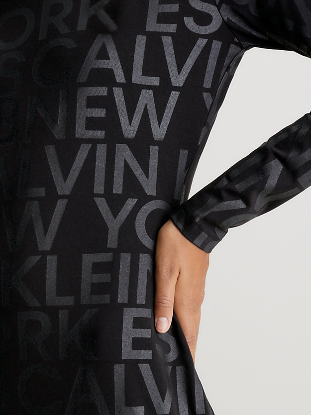 tone on tone aop sukienka mini z logo na całej powierzchni dla kobiety - calvin klein jeans