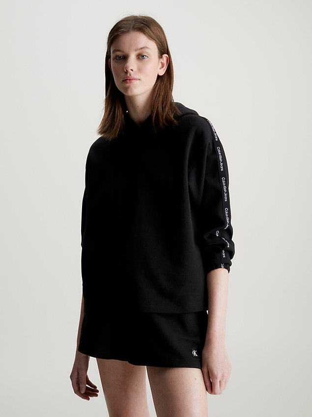 black swobodna bluza z kapturem i taśmą z logo dla kobiety - calvin klein jeans