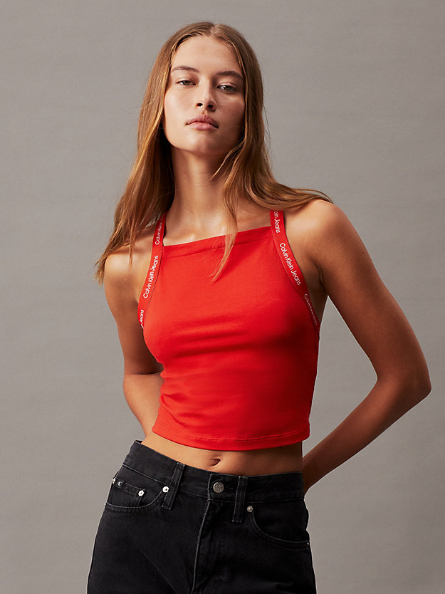 camiseta de tirantes cropped con cinta con logo fiery red de mujeres calvin klein jeans