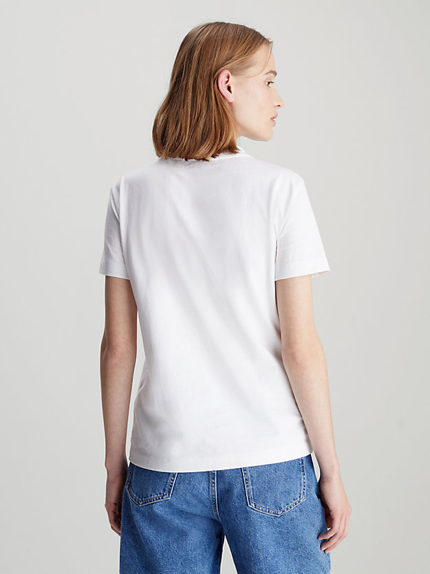 t-shirt avec logo en relief bright white pour femmes calvin klein jeans