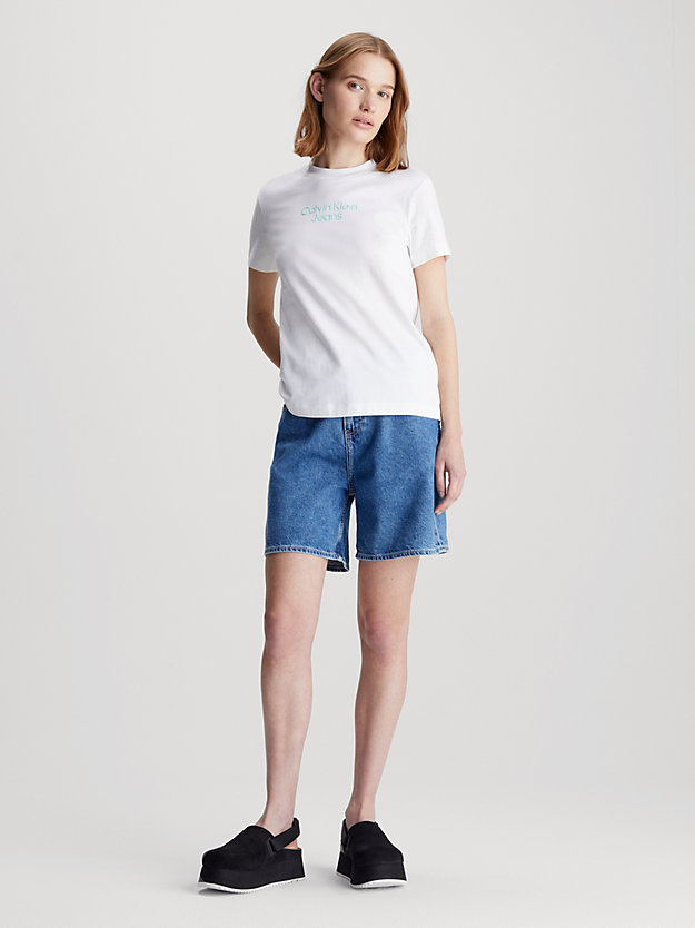 bright white t-shirt mit relief-logo für damen - calvin klein jeans