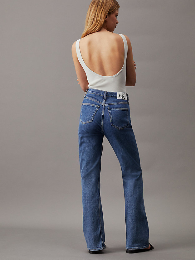 denim medium oryginalne jeansy bootcut dla kobiety - calvin klein jeans
