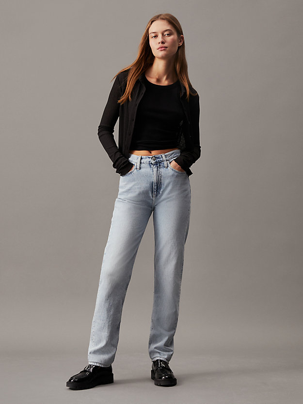authentic slim straight jeans denim light de mujeres calvin klein jeans