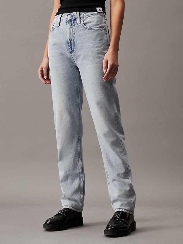authentic slim straight jeans denim light de mujeres calvin klein jeans