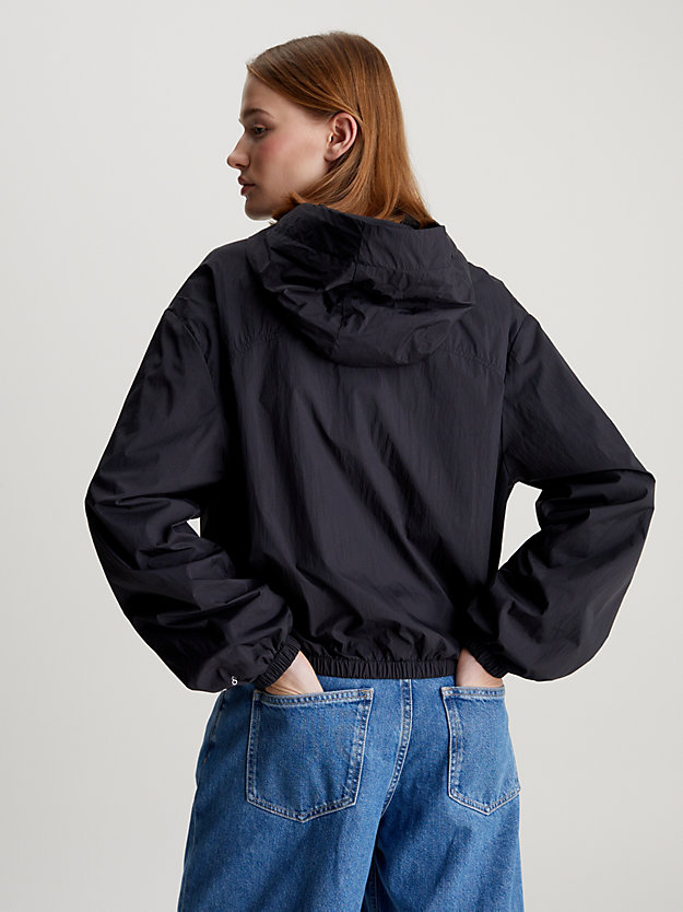 giacca a vento in nylon increspato dal taglio relaxed ck black da donne calvin klein jeans