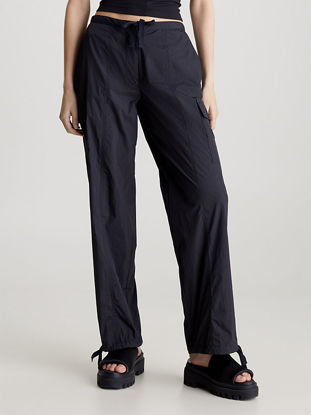 black parachute broek met lage taille voor dames - calvin klein jeans