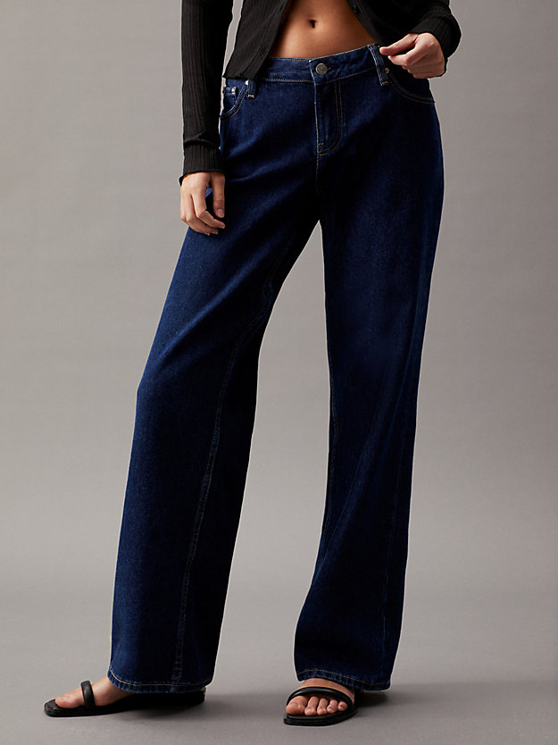 denim dark baggy jeans mit extrem niedriger leibhöhe für damen - calvin klein jeans