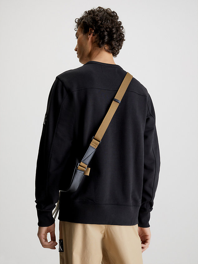 black monogramm-badge-sweatshirt für herren - calvin klein jeans