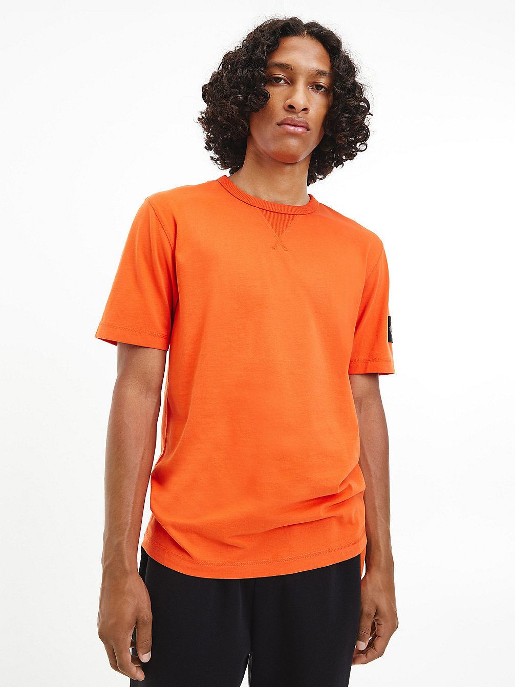 CORAL ORANGE T-Shirt Avec Insigne Monogramme undefined hommes Calvin Klein