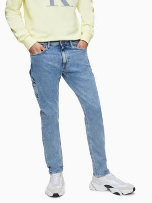 tapered jeans