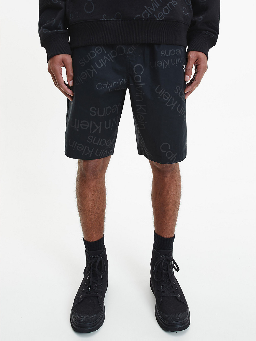LOGO AOP CK BLACK Short Entièrement Imprimé De Logos undefined hommes Calvin Klein
