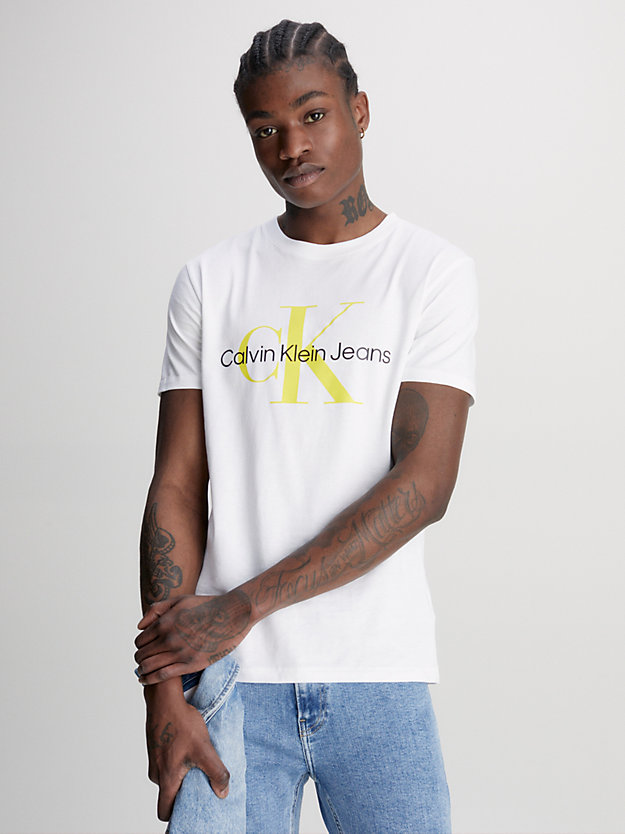 bright white slim organic cotton logo t-shirt for men calvin klein jeans