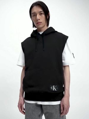 black hoodie no sleeves