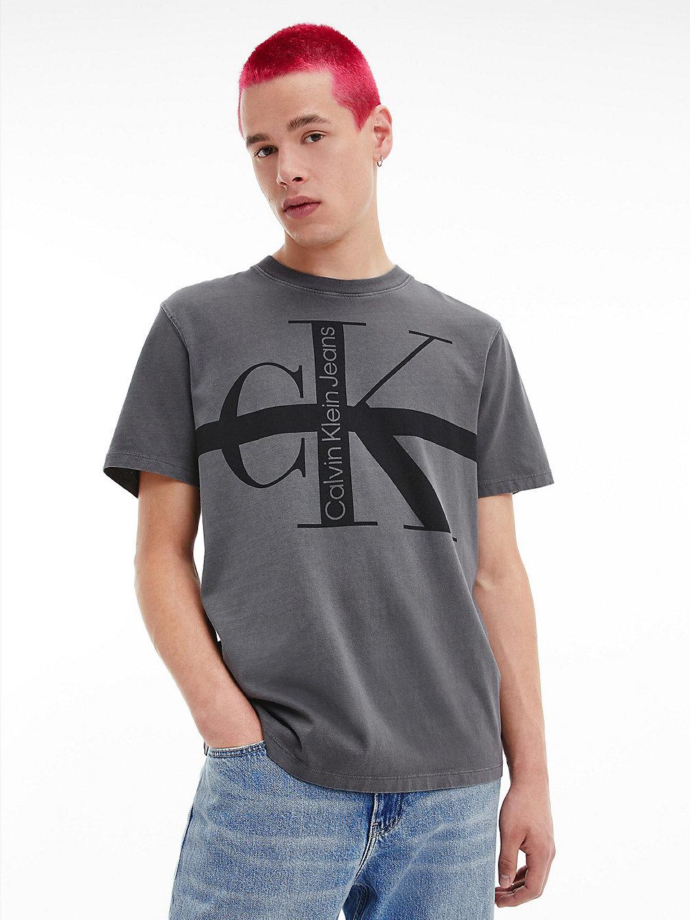 INDUSTRIAL GREY Relaxed Monogram T-Shirt undefined men Calvin Klein