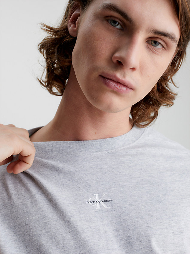 grey organic cotton monogram t-shirt for men calvin klein jeans