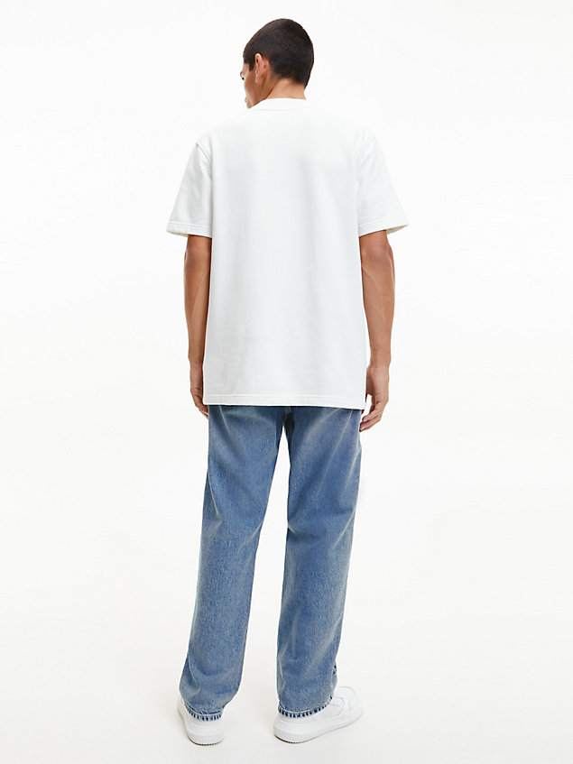 white swobodna koszulka z bawełny frotte dla mężczyźni - calvin klein jeans