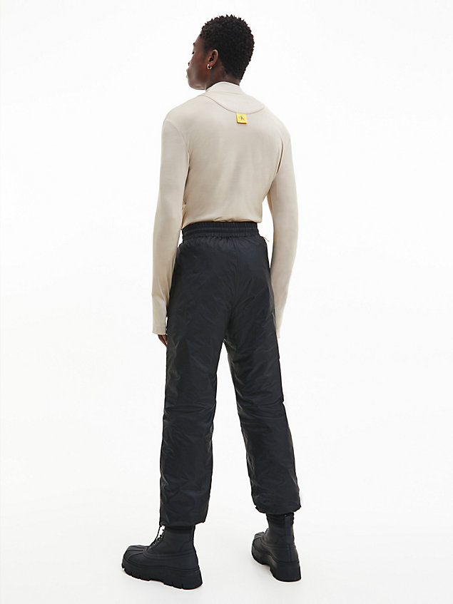 beige schmales langarm-shirt aus stretch für herren - calvin klein jeans