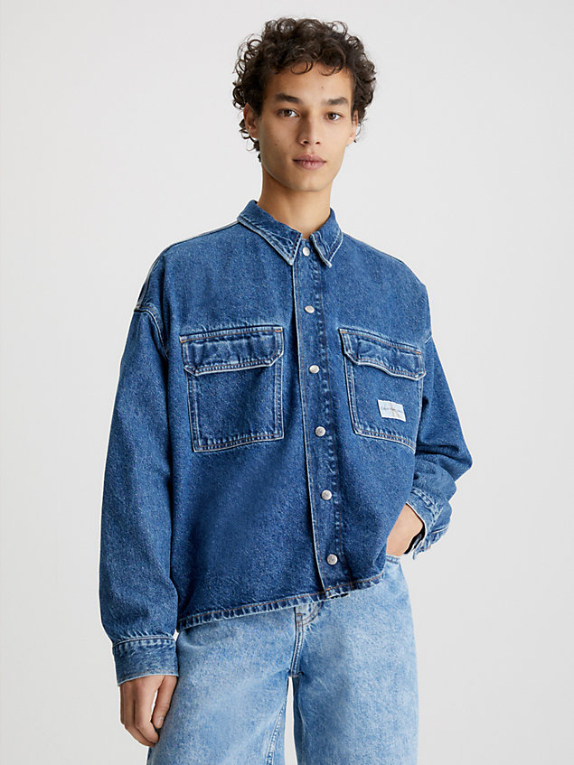 blue utility-hemd aus recyceltem denim für herren - calvin klein jeans