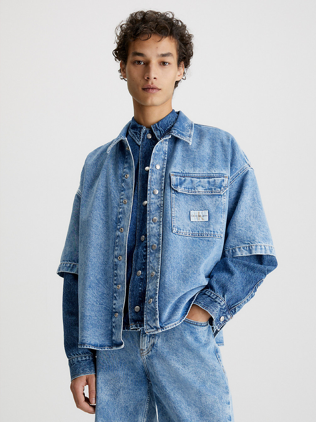 DENIM MEDIUM Camicia Di Jeans A Maniche Corte Oversize undefined uomo Calvin Klein