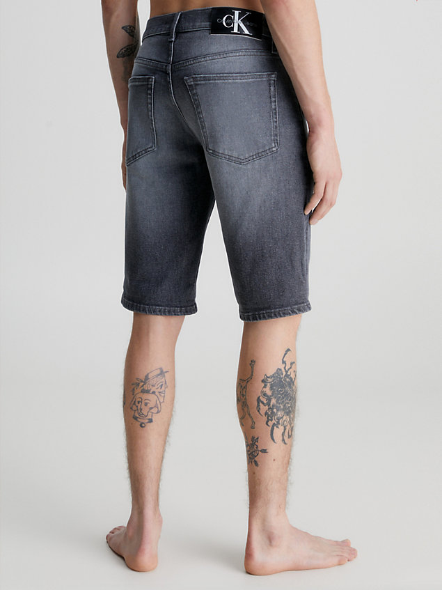 grey szorty jeansowe o wąskim kroju dla mężczyźni - calvin klein jeans