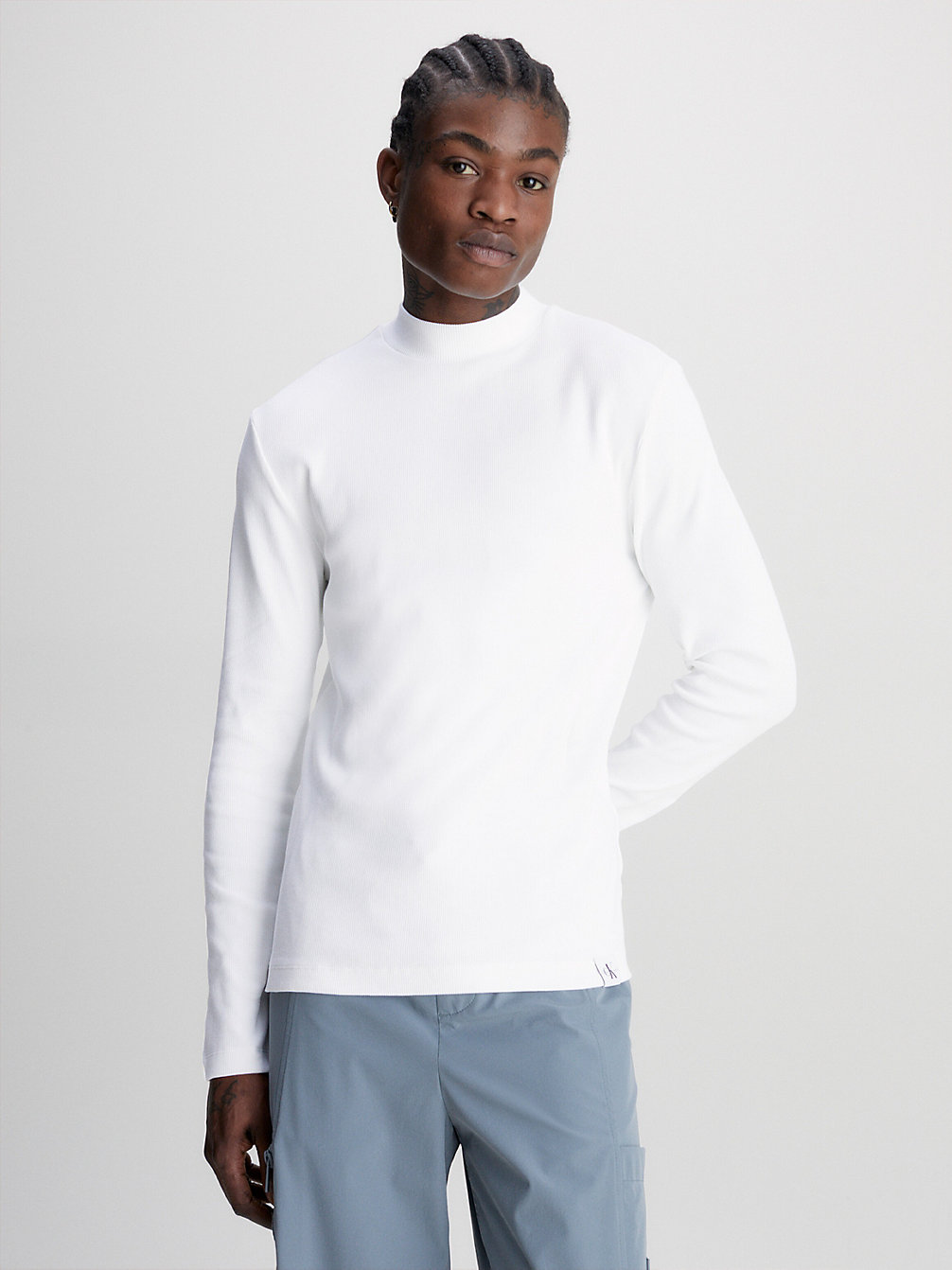 BRIGHT WHITE > Wąska Prążkowana Koszulka Z Długim Rękawem > undefined Mężczyźni - Calvin Klein