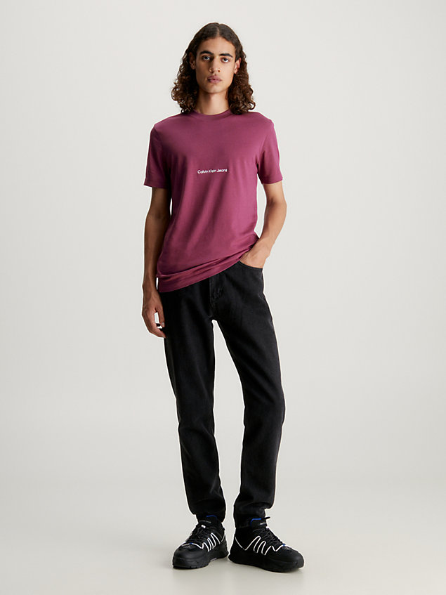 purple schmales logo-t-shirt für herren - calvin klein jeans