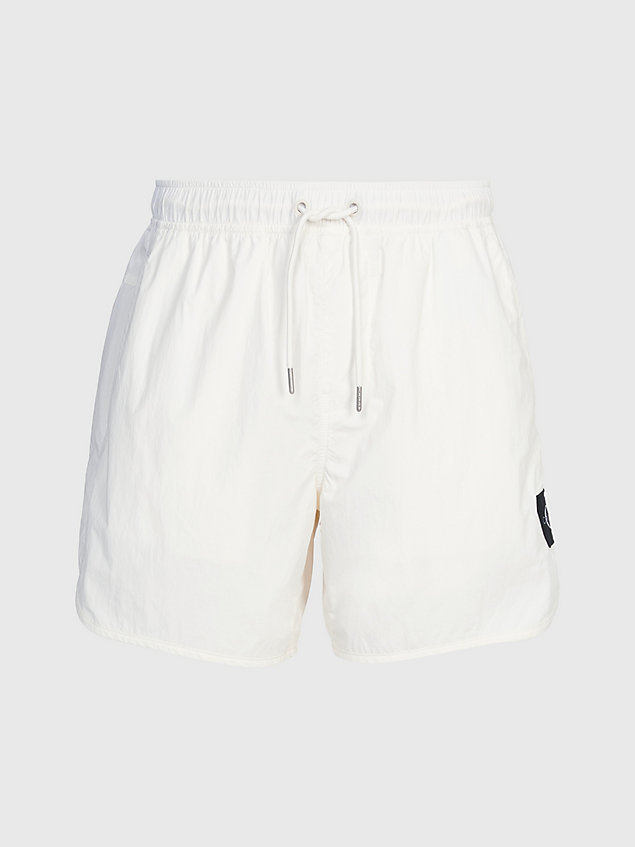 white szorty z przetworzonego nylonu dla mężczyźni - calvin klein jeans