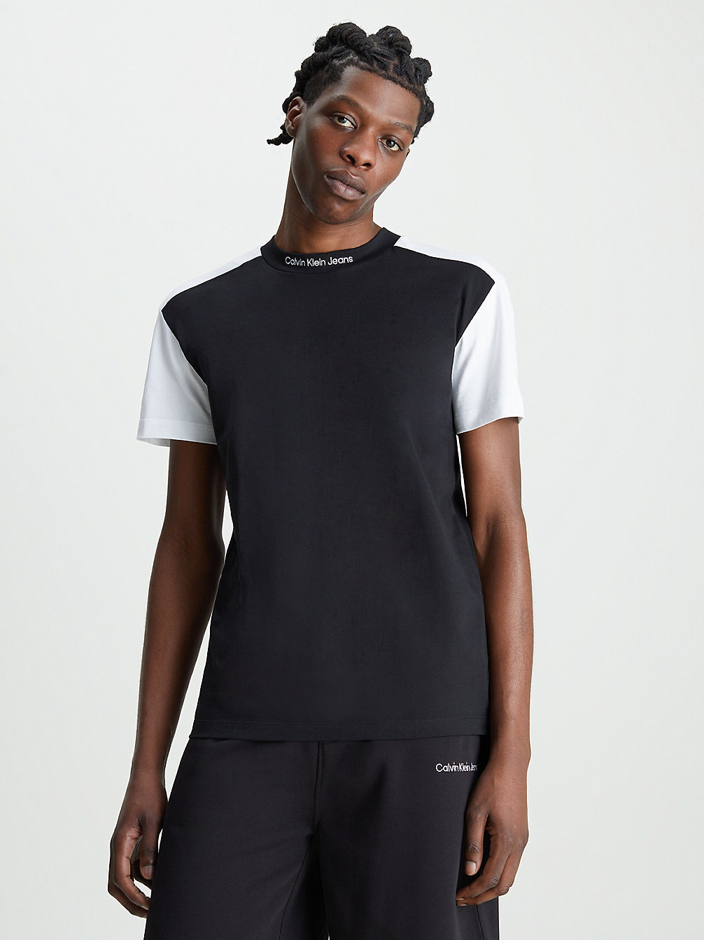 CK BLACK > T-Shirt Im Blockfarben-Design > undefined Herren - Calvin Klein