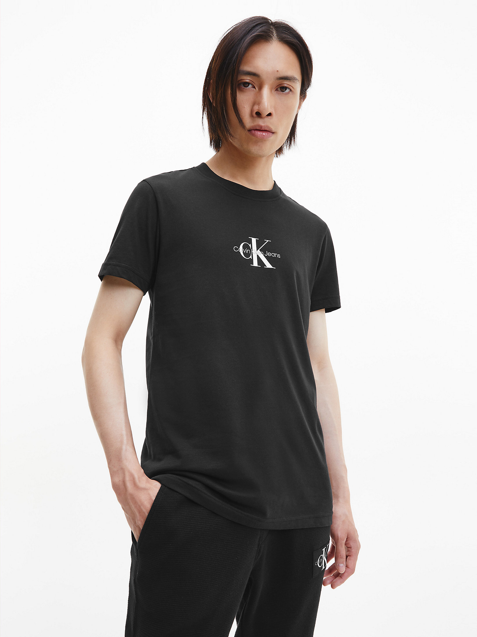 T-Shirt Con Monogramma Slim > CK Black > undefined uomo > Calvin Klein