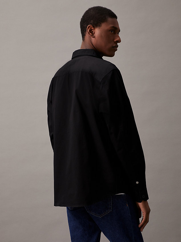 black swobodna koszula z bawełnianego diagonalu dla mężczyźni - calvin klein jeans