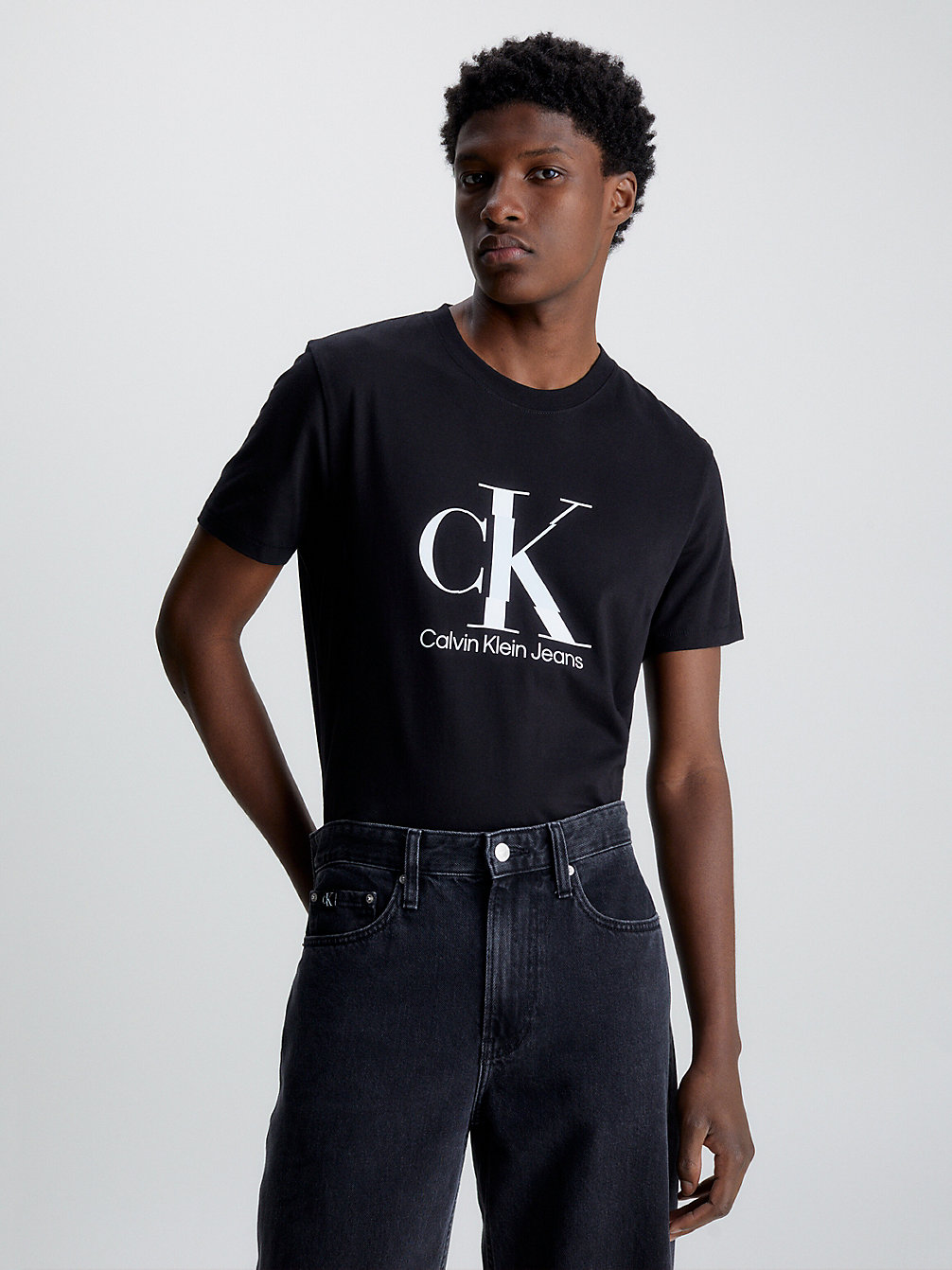 T-Shirt Con Monogramma Slim > CK BLACK > undefined uomo > Calvin Klein