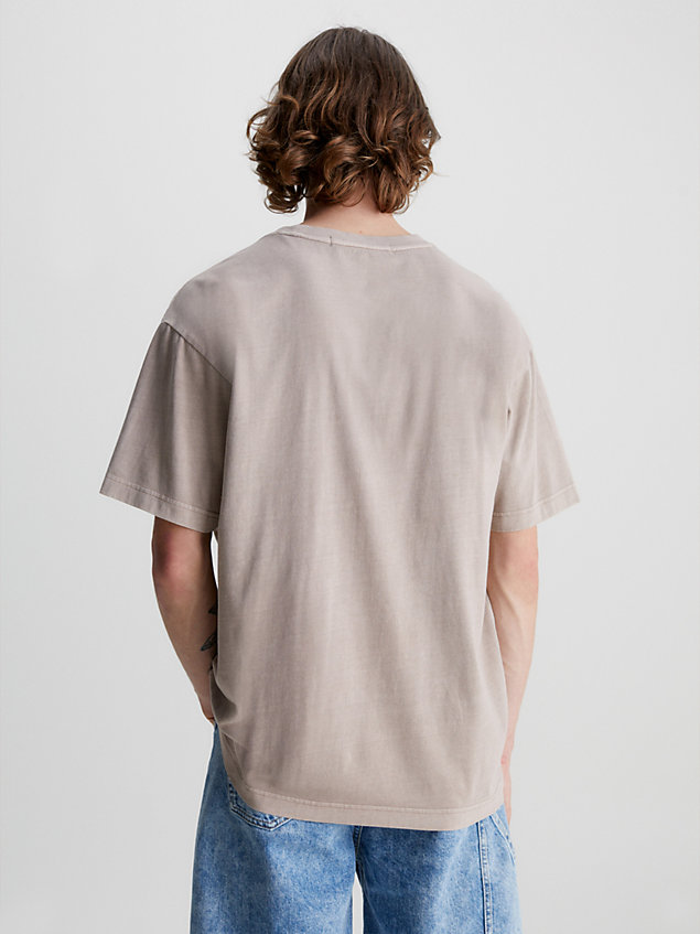 grey relaxed monogram t-shirt for men calvin klein jeans
