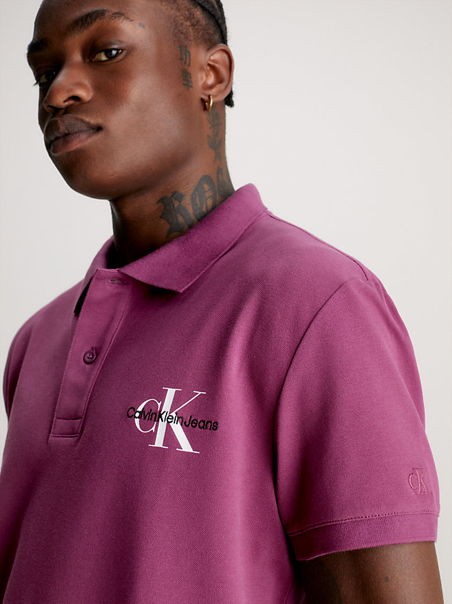 t-shirt a polo con monogramma purple da uomo calvin klein jeans