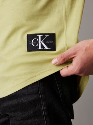 leek green cotton badge t-shirt for men calvin klein jeans