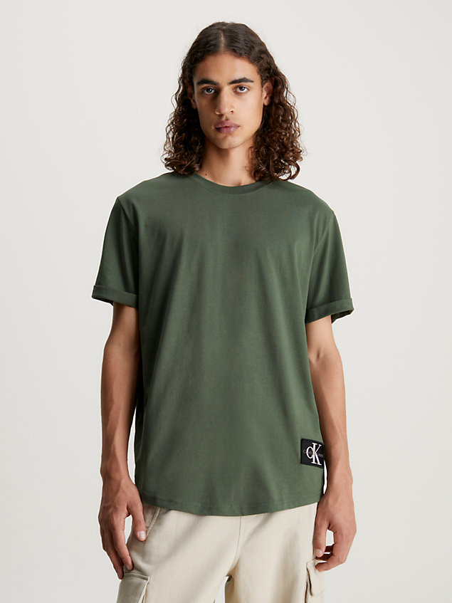 green cotton badge t-shirt for men calvin klein jeans