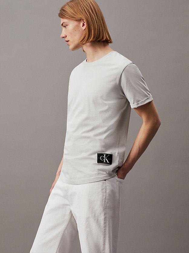 t-shirt en coton avec insigne lunar rock pour hommes calvin klein jeans