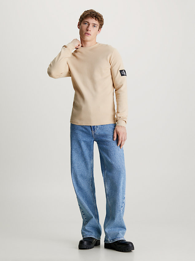camiseta slim de manga larga de punto gofrado beige de hombre calvin klein jeans