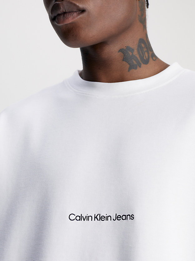 bright white relaxed textured cotton t-shirt for men calvin klein jeans