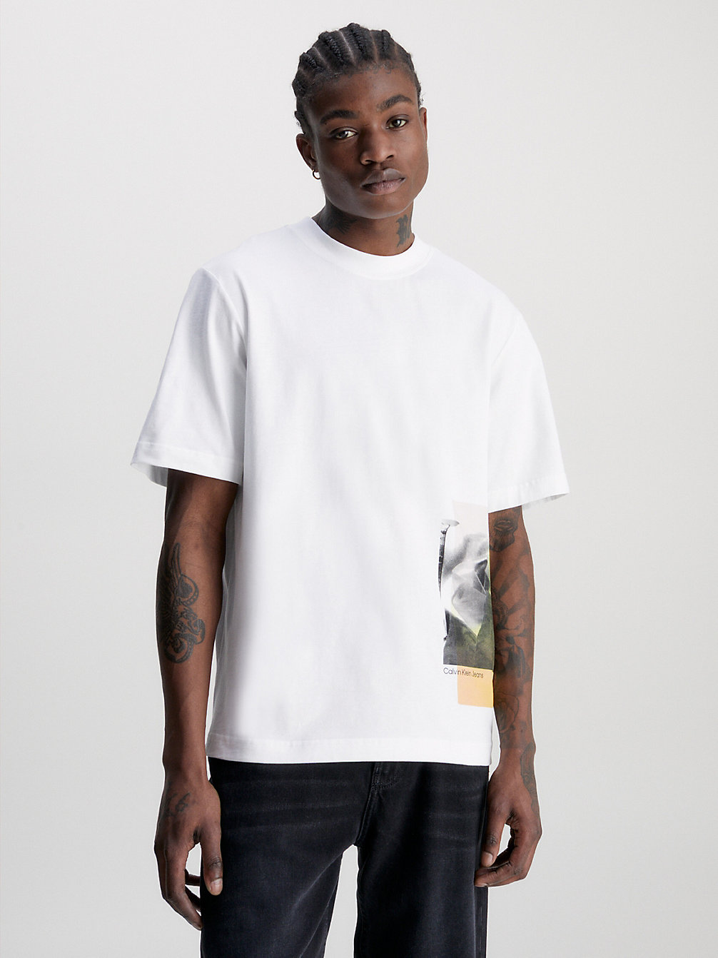 BRIGHT WHITE > Swobodny T-Shirt Z Nadrukiem Ze Zdjęcia > undefined Mężczyźni - Calvin Klein