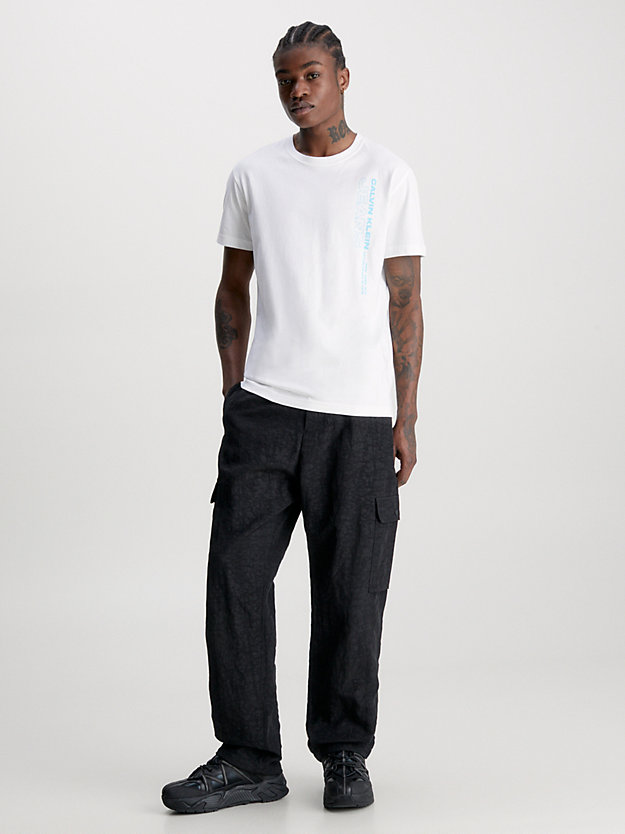 bright white logo t-shirt for men calvin klein jeans
