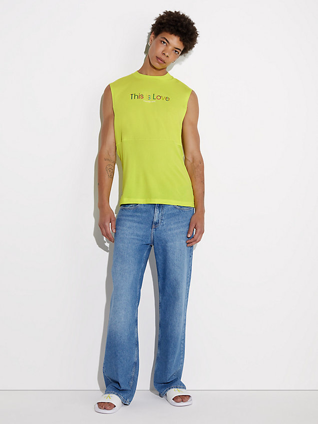 camiseta de tirantes holgada - pride green de hombre calvin klein jeans