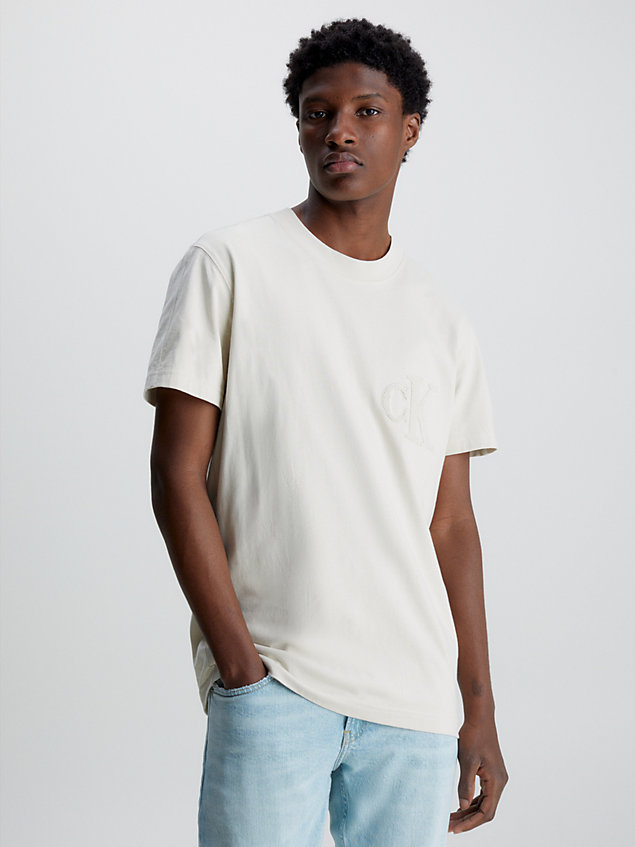 beige relaxed colour block t-shirt for men calvin klein jeans