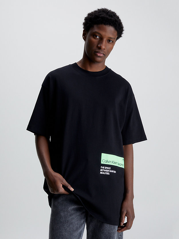 Oversized Logo Tape T-shirt Calvin Klein® | J30J324030BEH