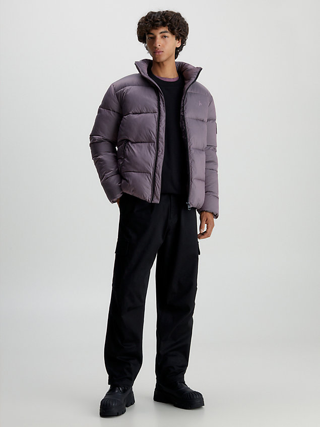 purple kurtka puchowa z materiałów z recyklingu dla mężczyźni - calvin klein jeans