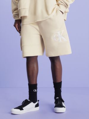 Men\'s Shorts - Denim, Chino & Cargo Shorts | Calvin Klein®