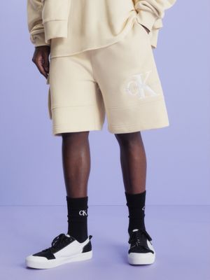 Men's Shorts - Denim, Chino & Cargo Shorts | Calvin Klein®