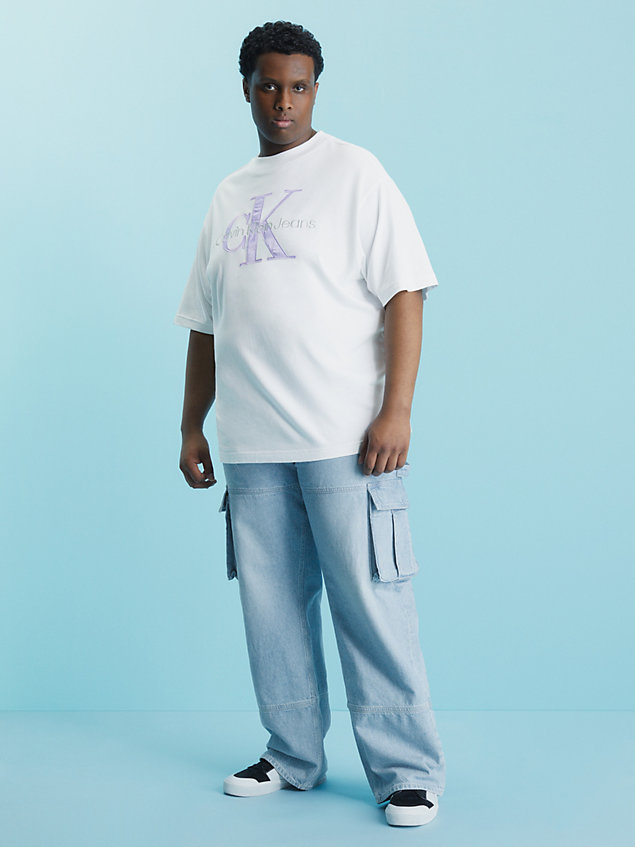 white relaxed monogram t-shirt for men calvin klein jeans