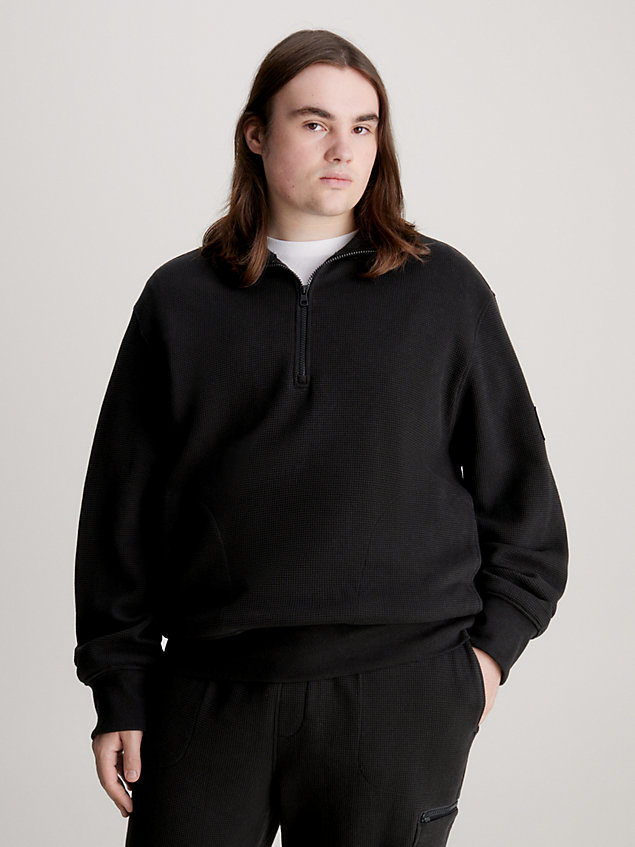 black baumwoll-sweatshirt mit reißverschluss am hals und waffelmuster für herren - calvin klein jeans
