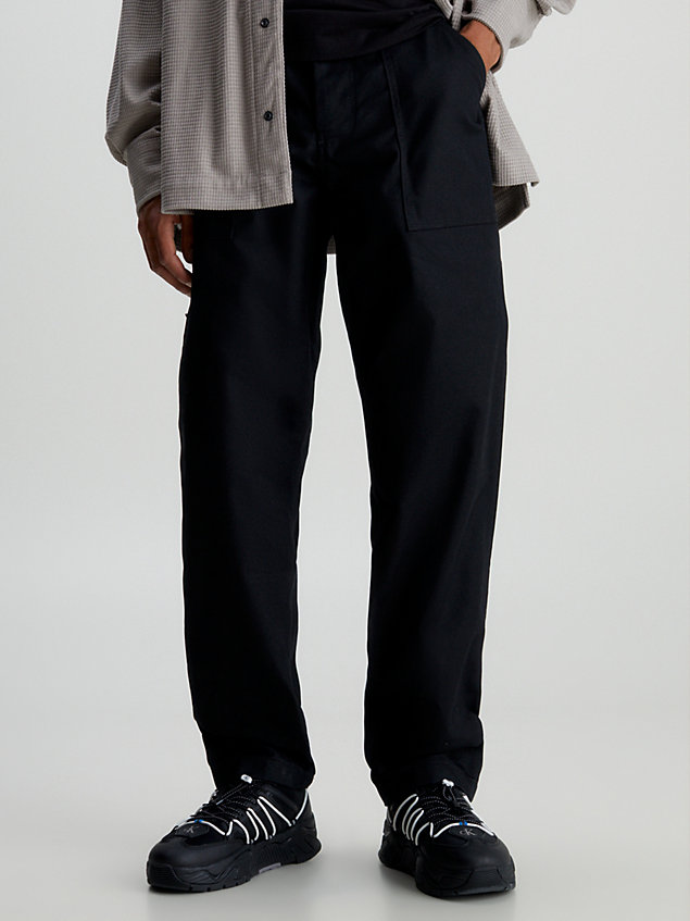 pantalon utilitaire droit en toile black pour hommes calvin klein jeans